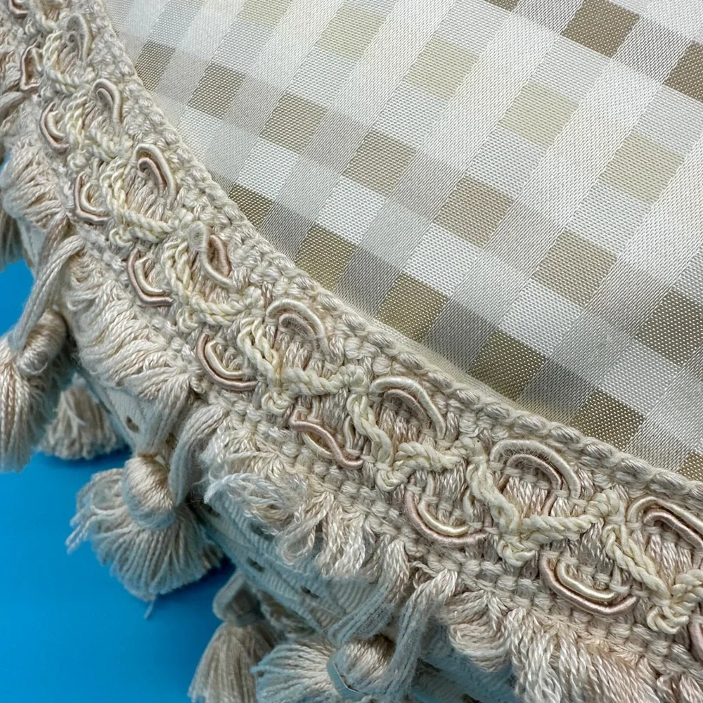 Round Decorative Throw Pillow Tufted Tassels Plaid Textured‎ Accent